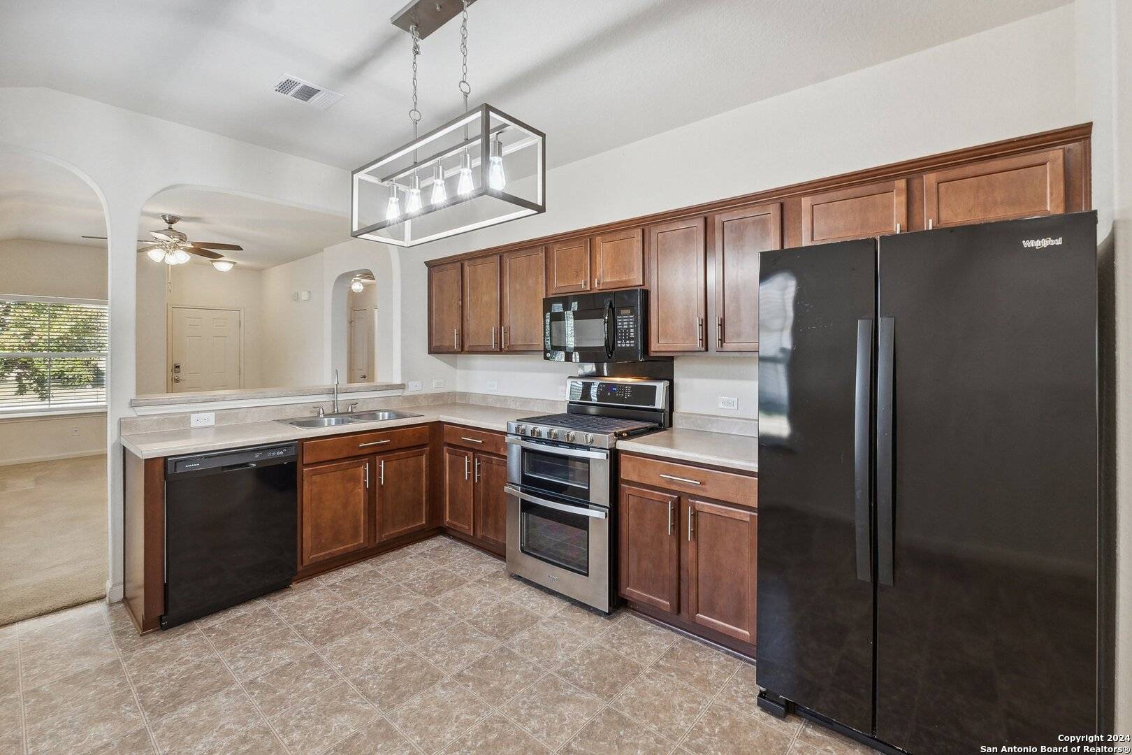 New Braunfels, TX 78130,492 Magnolia Wind