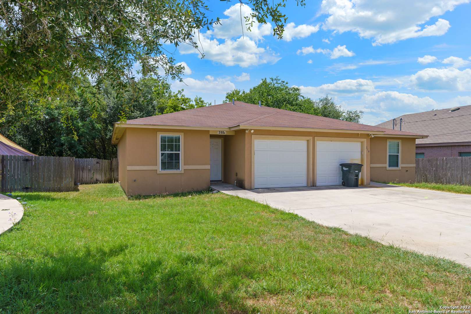 New Braunfels, TX 78130-3489,280 ROSALIE DR UNIT B (RIGHT)