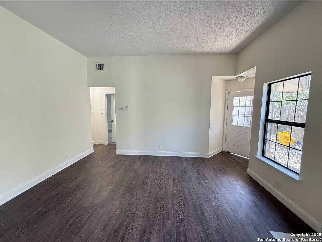 San Antonio, TX 78239,8410 Forest Ridge