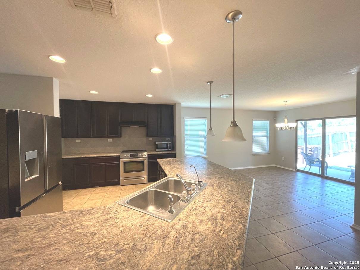 San Antonio, TX 78239,6419 WIND TRCE