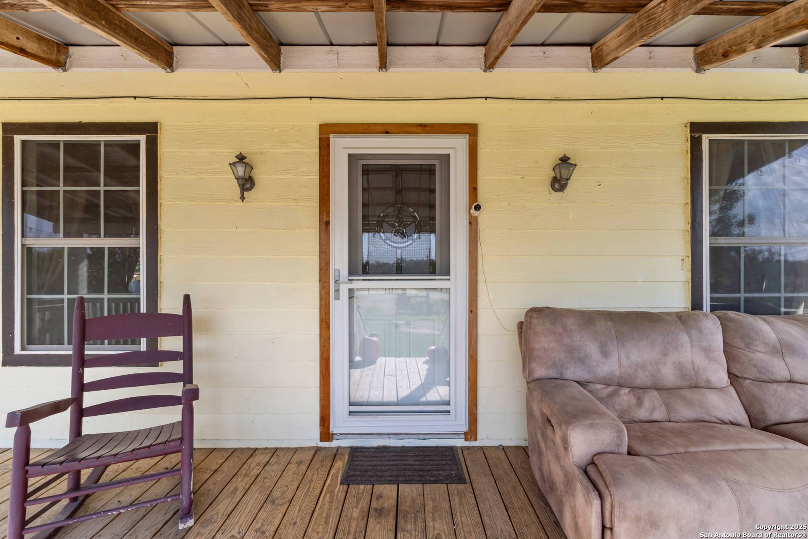 Devine, TX 78016,240 County Road 775