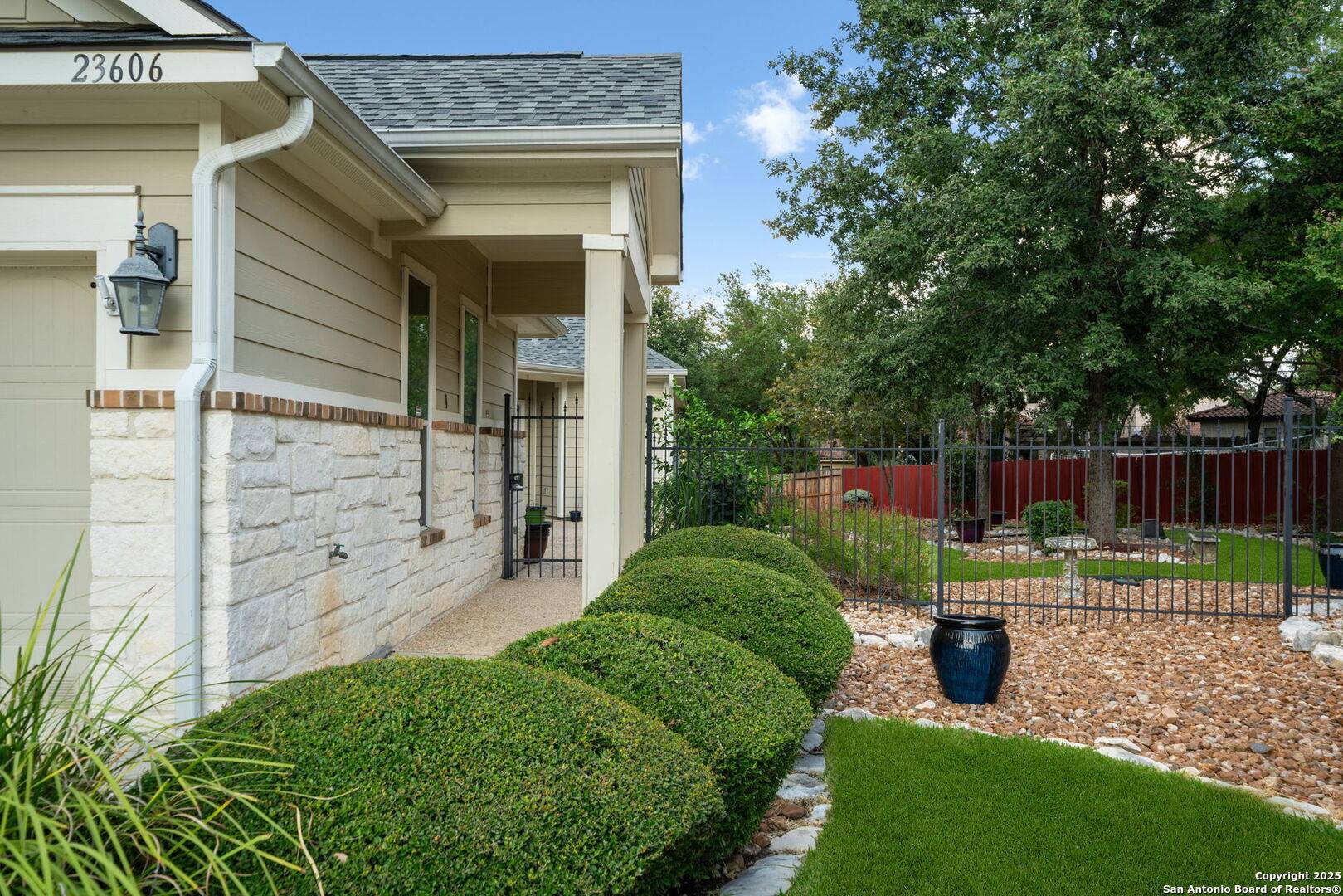 San Antonio, TX 78260,23606 Last