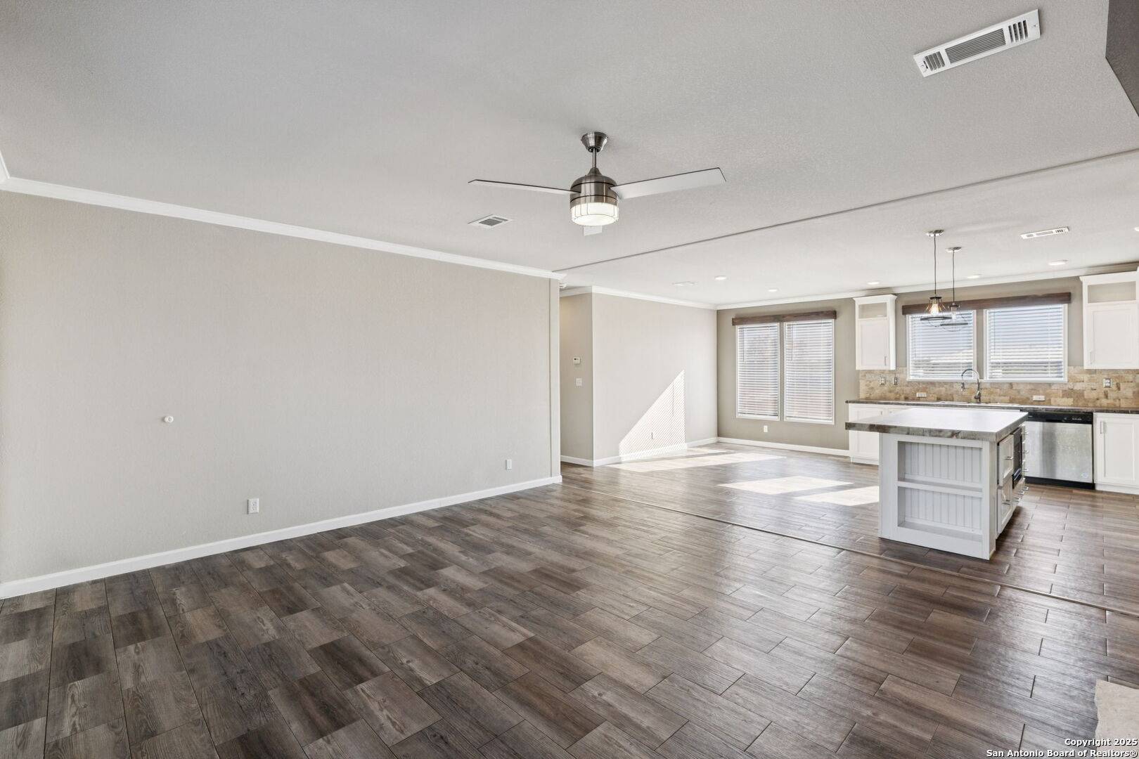 Pleasanton, TX 78064,961 County Road 327