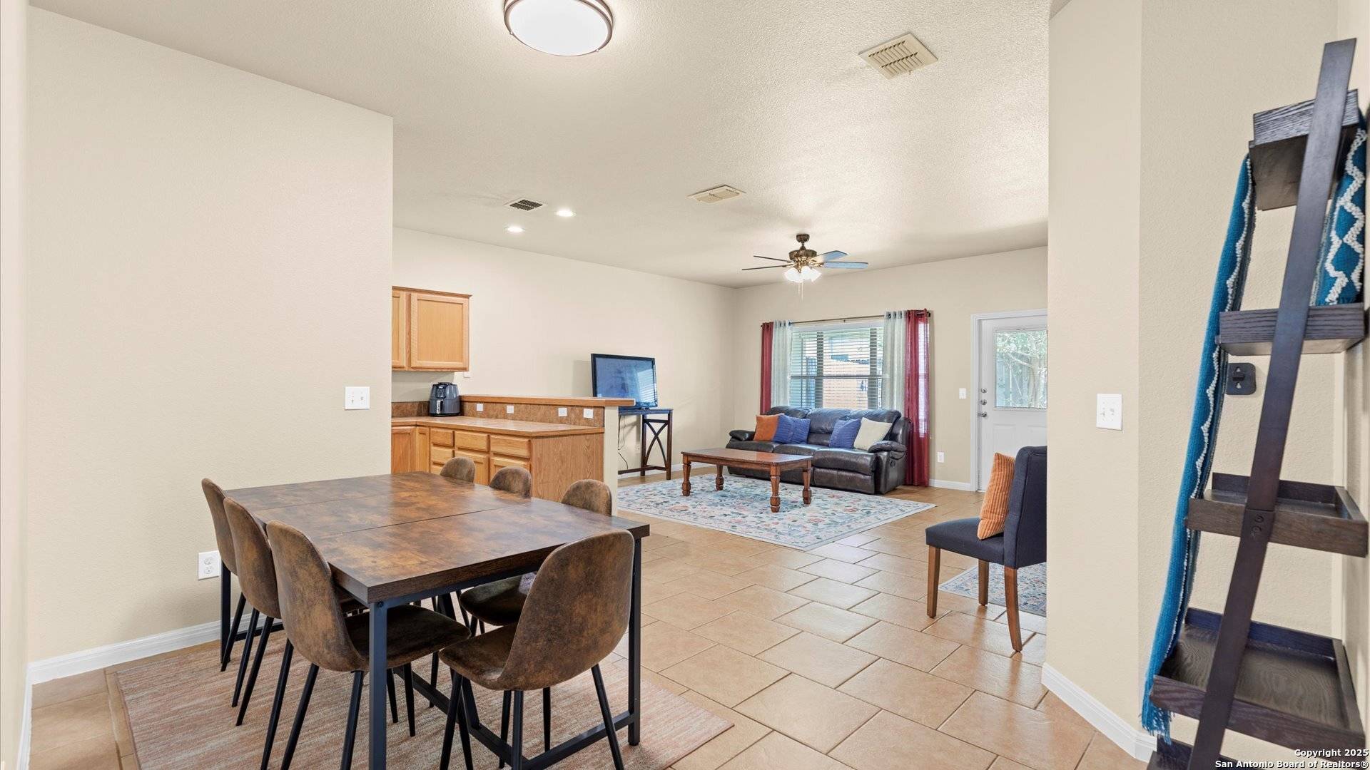 New Braunfels, TX 78130,3021/3023 Douglas Fir