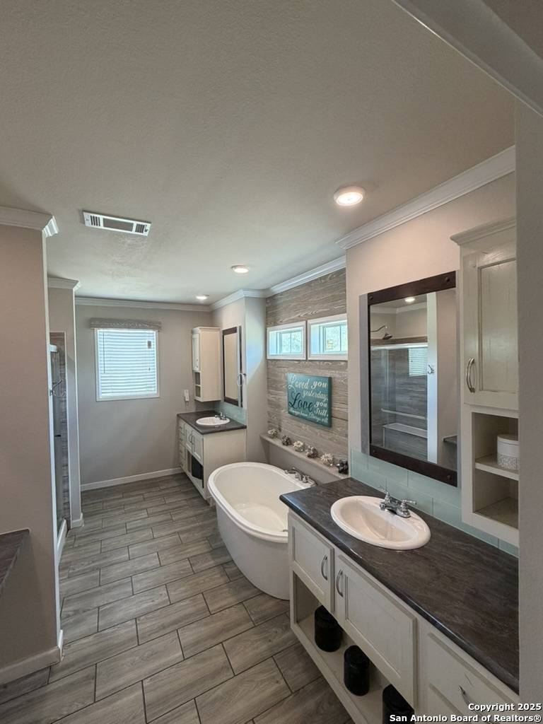 Leming, TX 78050,474 Peach