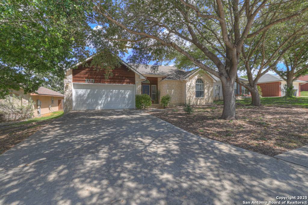 New Braunfels, TX 78130,2113 Sungate