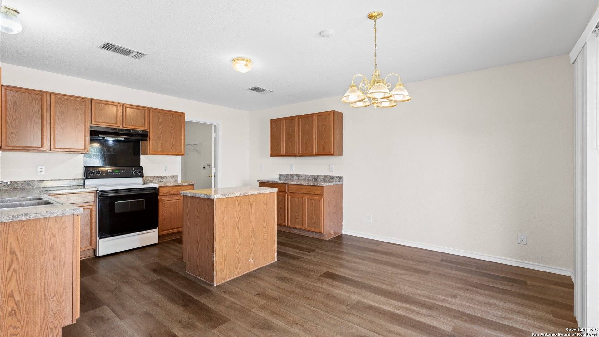 San Antonio, TX 78245,1006 Avocet