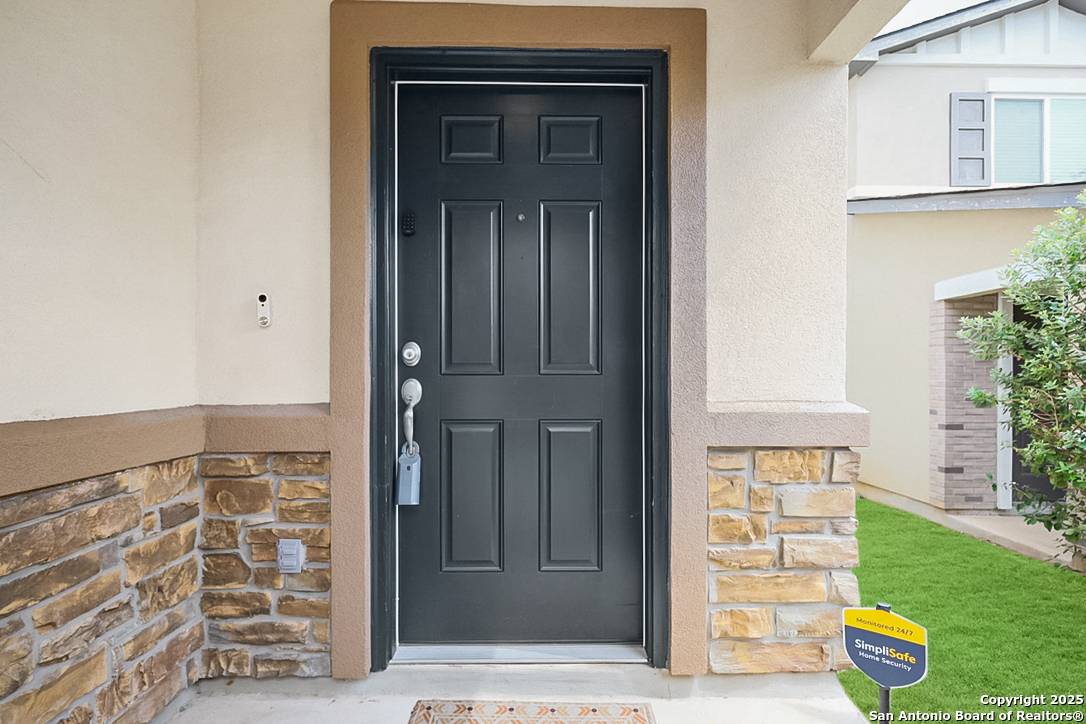 San Antonio, TX 78240,10218 Relic Oaks