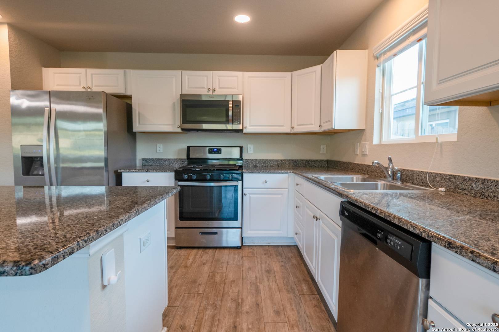 San Antonio, TX 78240,10519 Legacy Cove