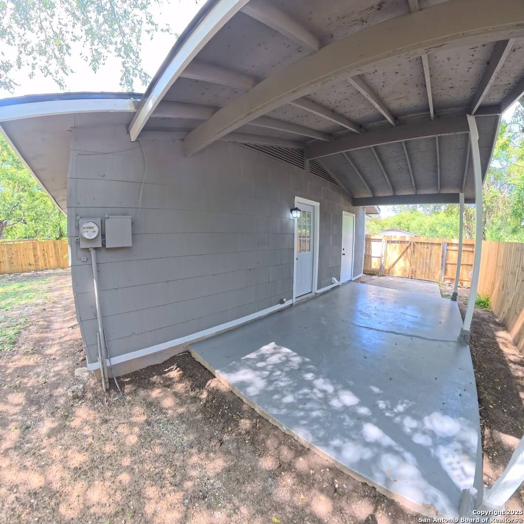 San Antonio, TX 78227,910 Crestfield