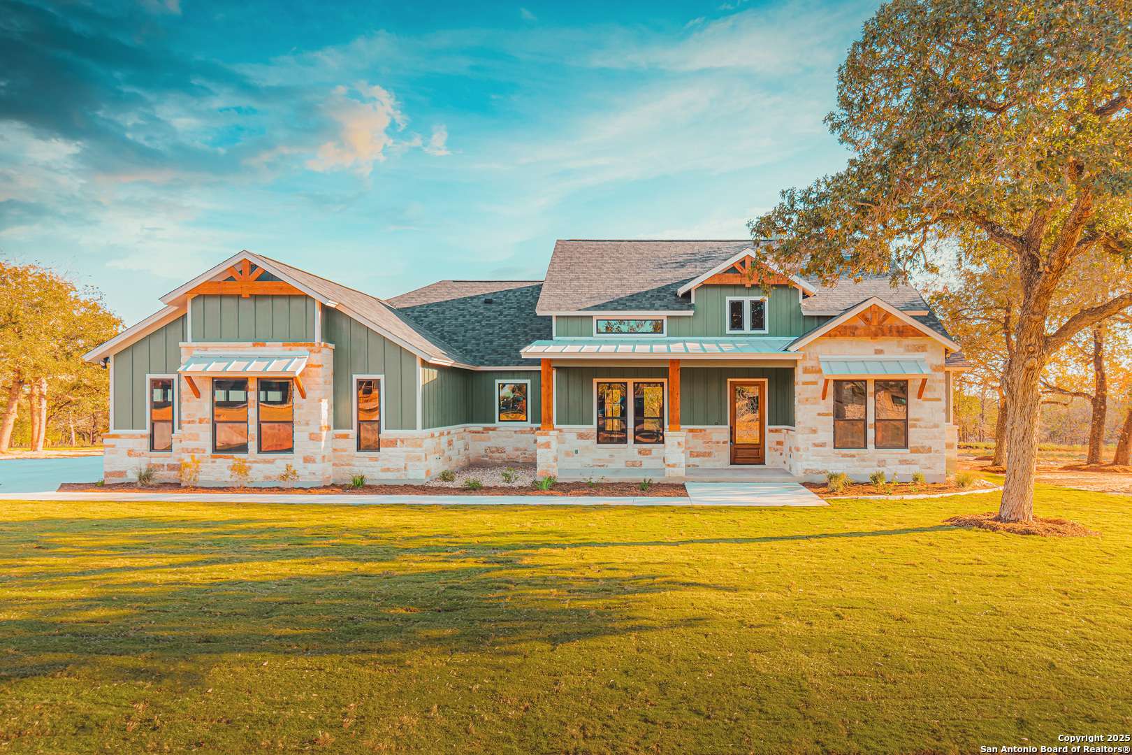 La Vernia, TX 78121,136 Hondo Ridge