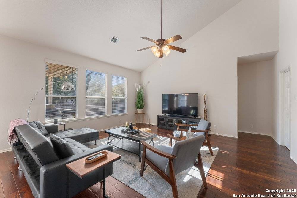 Cibolo, TX 78108,320 Moonlight