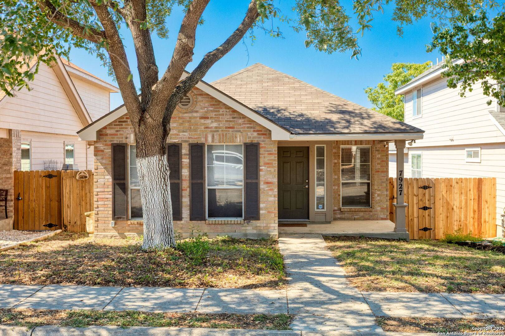 San Antonio, TX 78240,7927 Woodchase