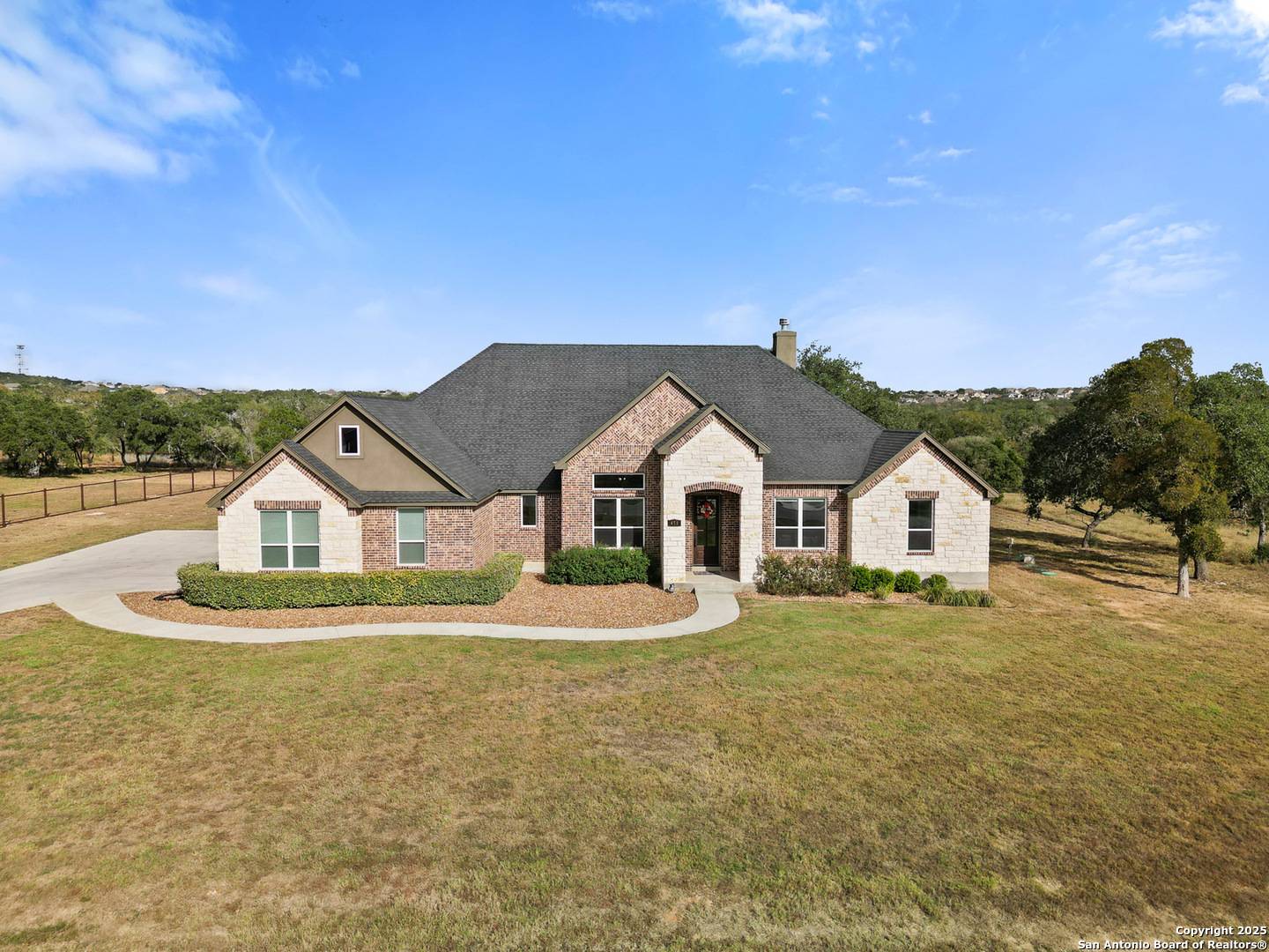 Castroville, TX 78009,451 Stone Loop