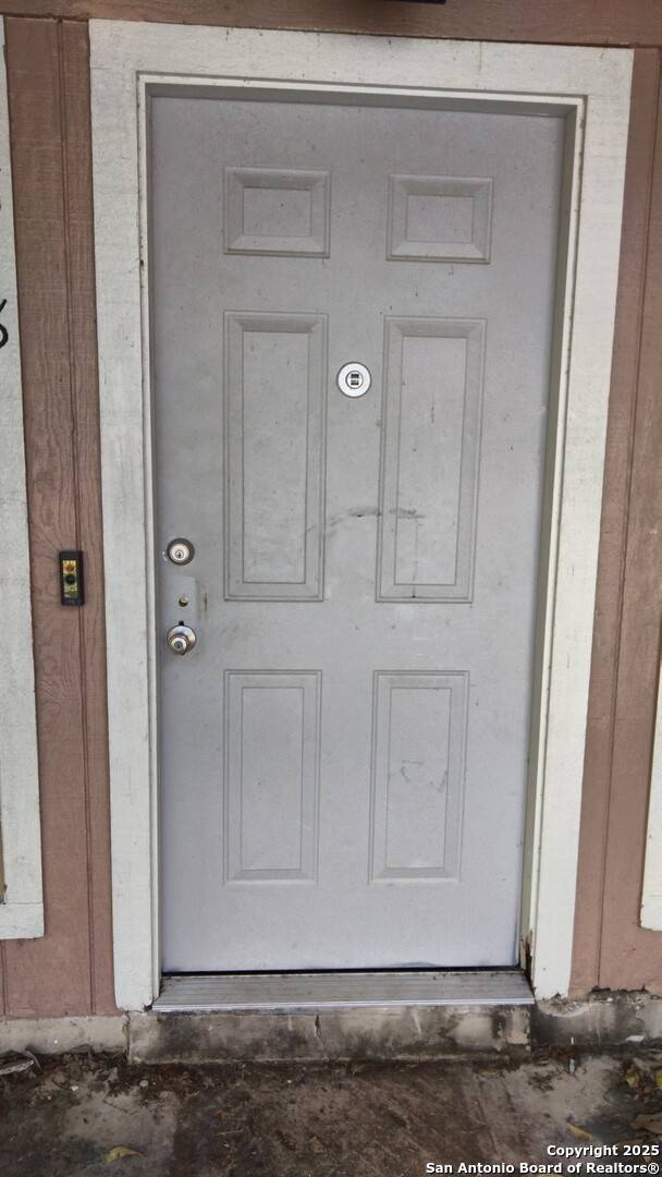 San Antonio, TX 78247,2818 Burning Rock