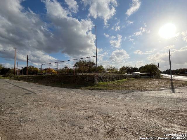 Natalia, TX 78059,1774 Hwy 132