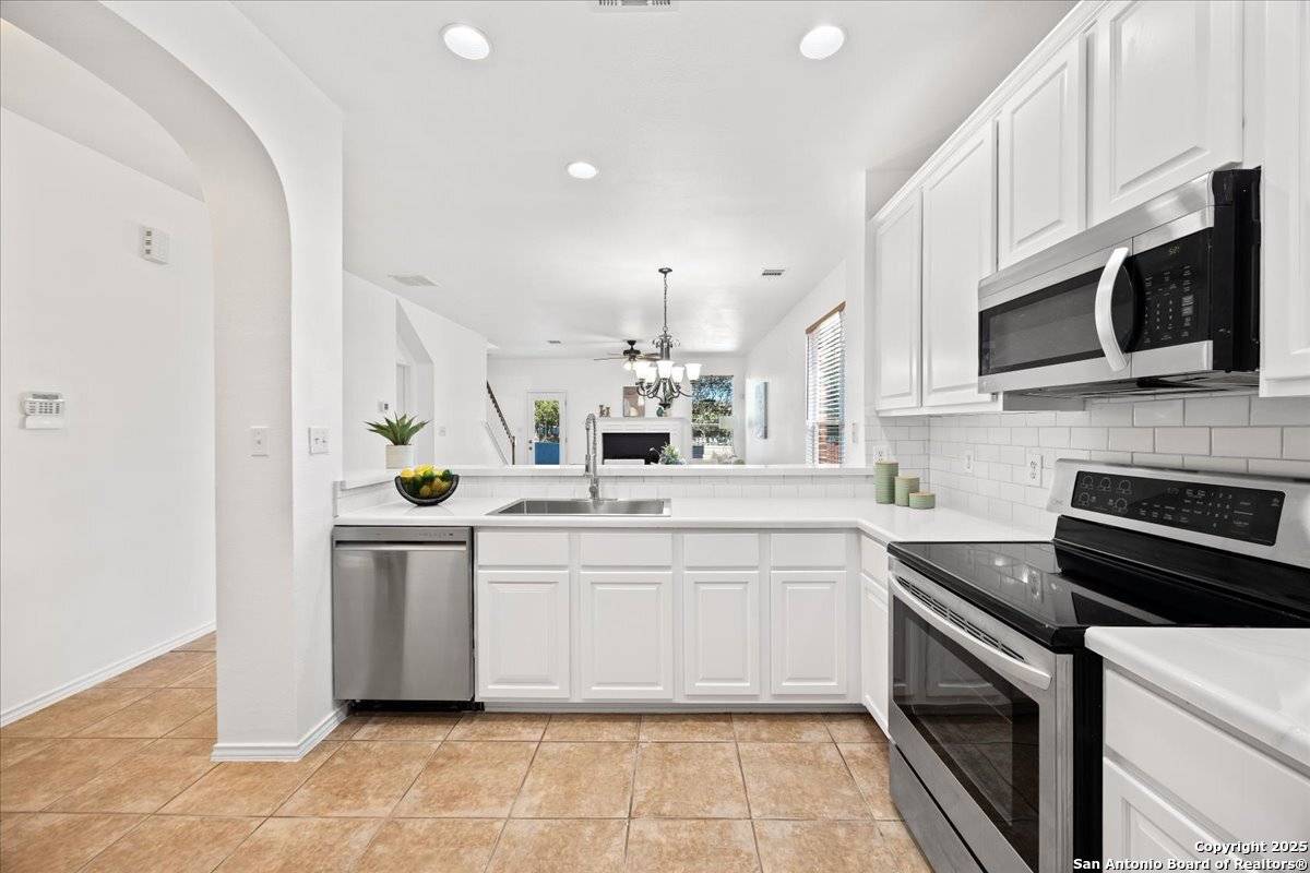 San Antonio, TX 78261,26918 Redstone Hill