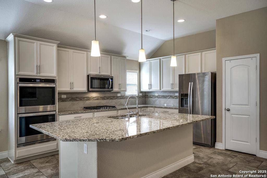 Schertz, TX 78154,9212 Canopy Bend