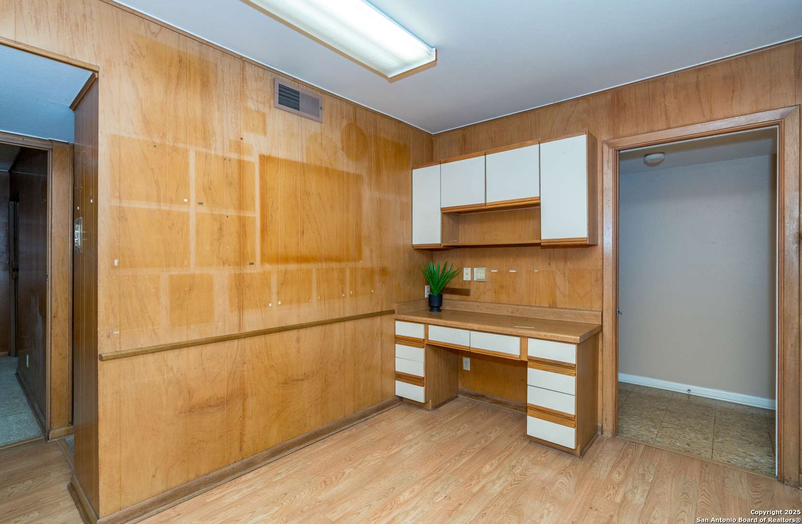 San Antonio, TX 78217,8815 Sagebrush