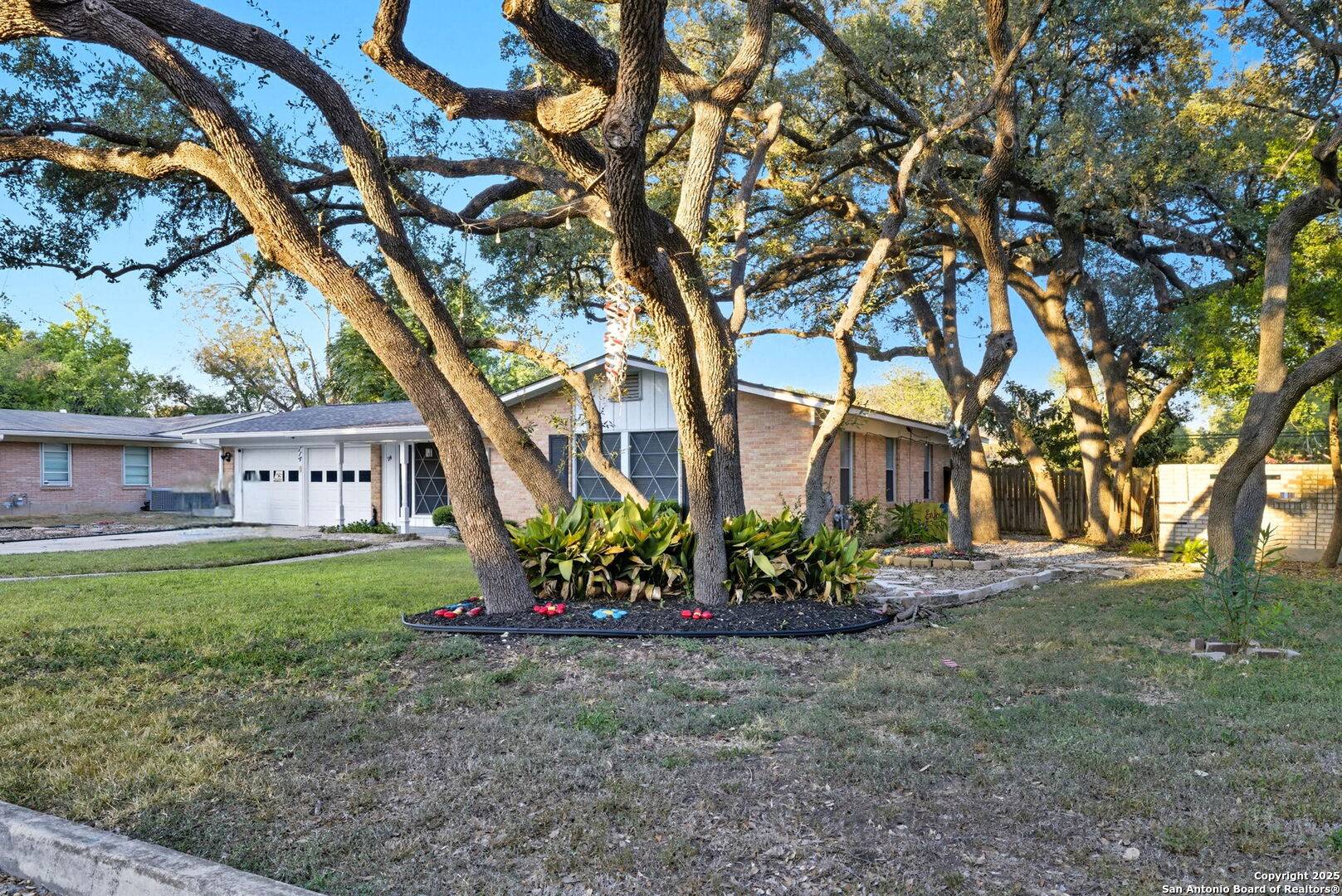 Universal City, TX 78148,114 Beechwood