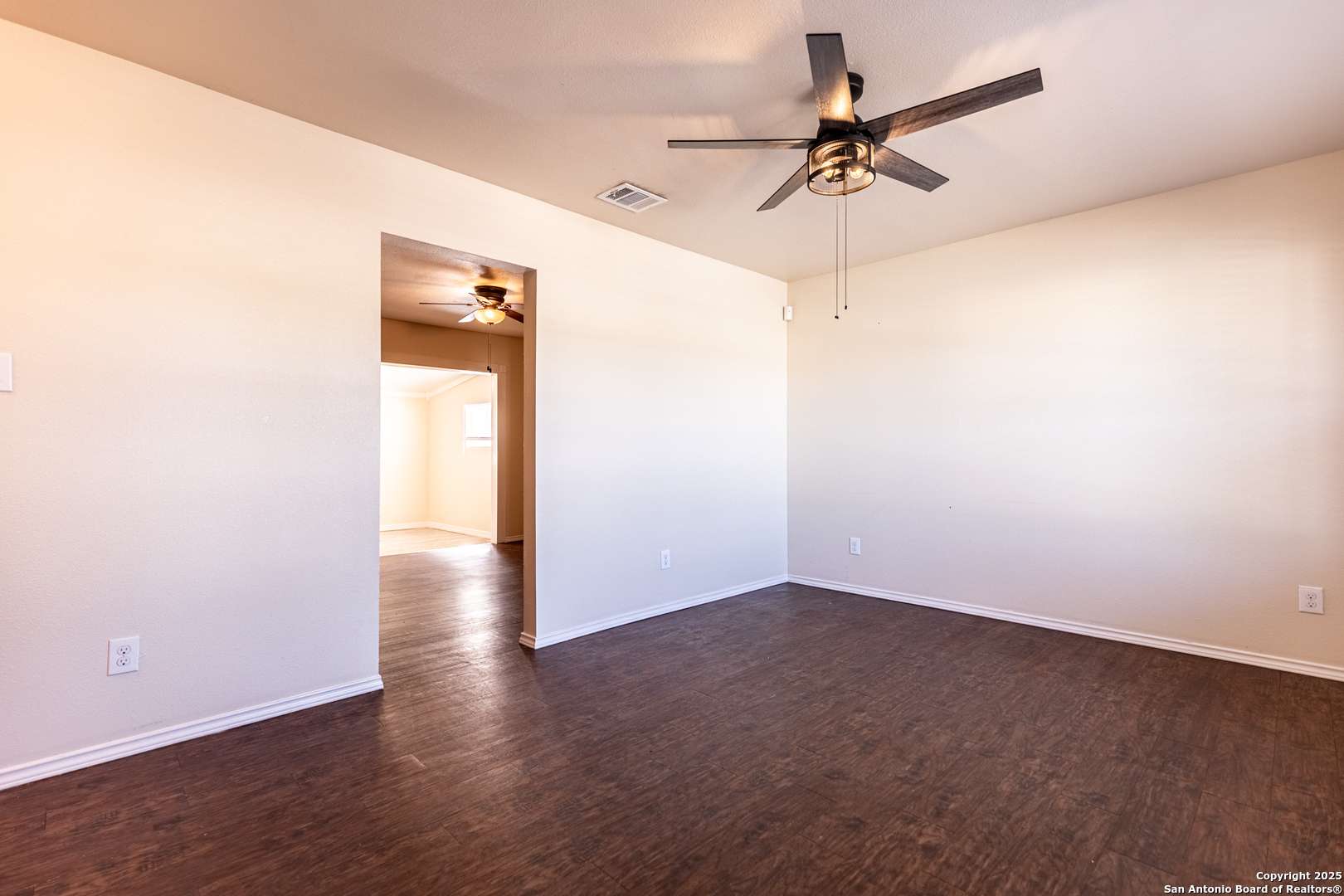 San Antonio, TX 78227-3343,8016 LANDING AVE