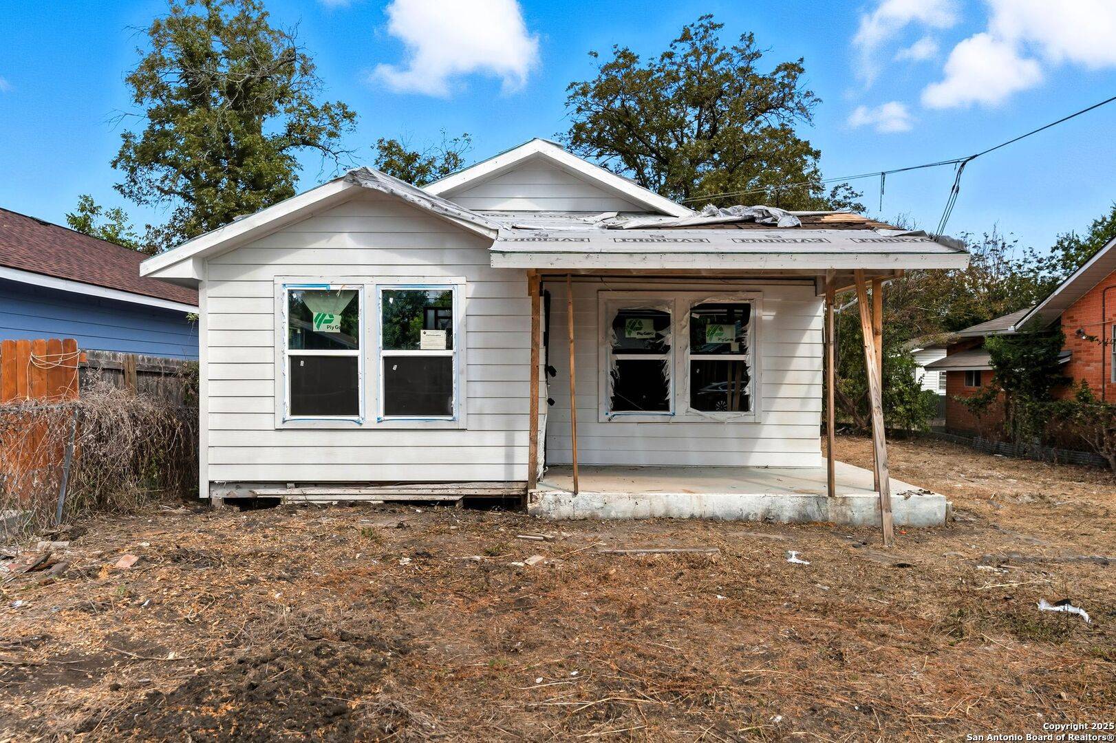 San Antonio, TX 78202,2031 E crockett