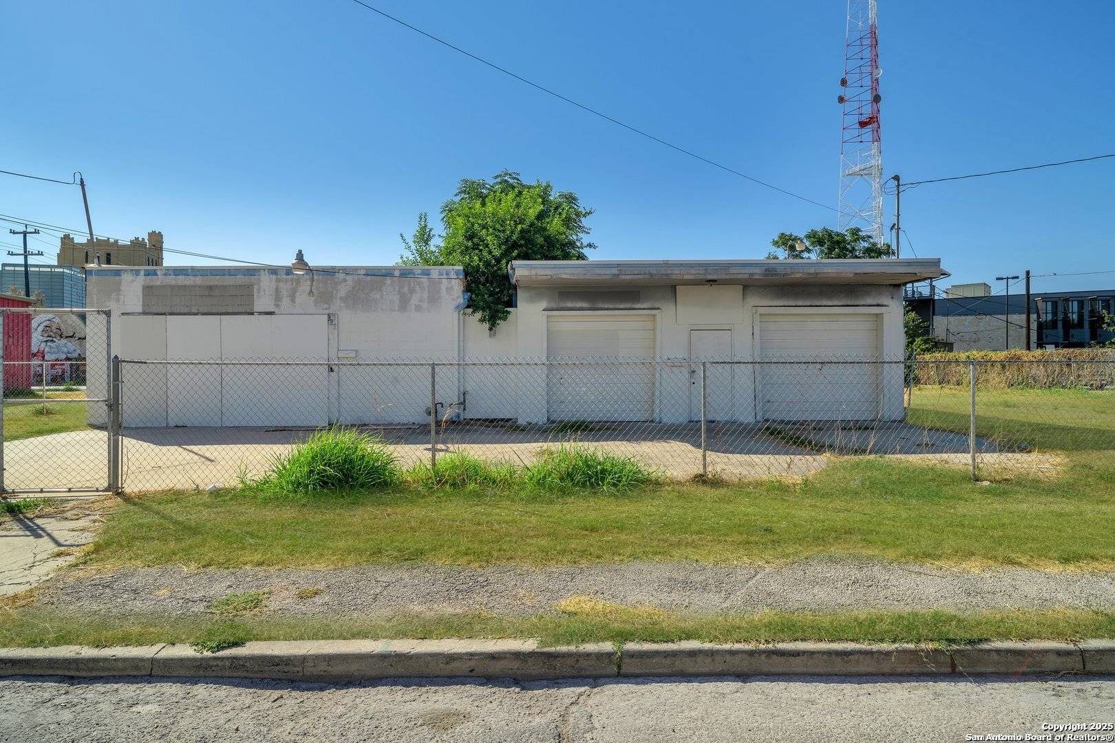 San Antonio, TX 78215,920 dallas