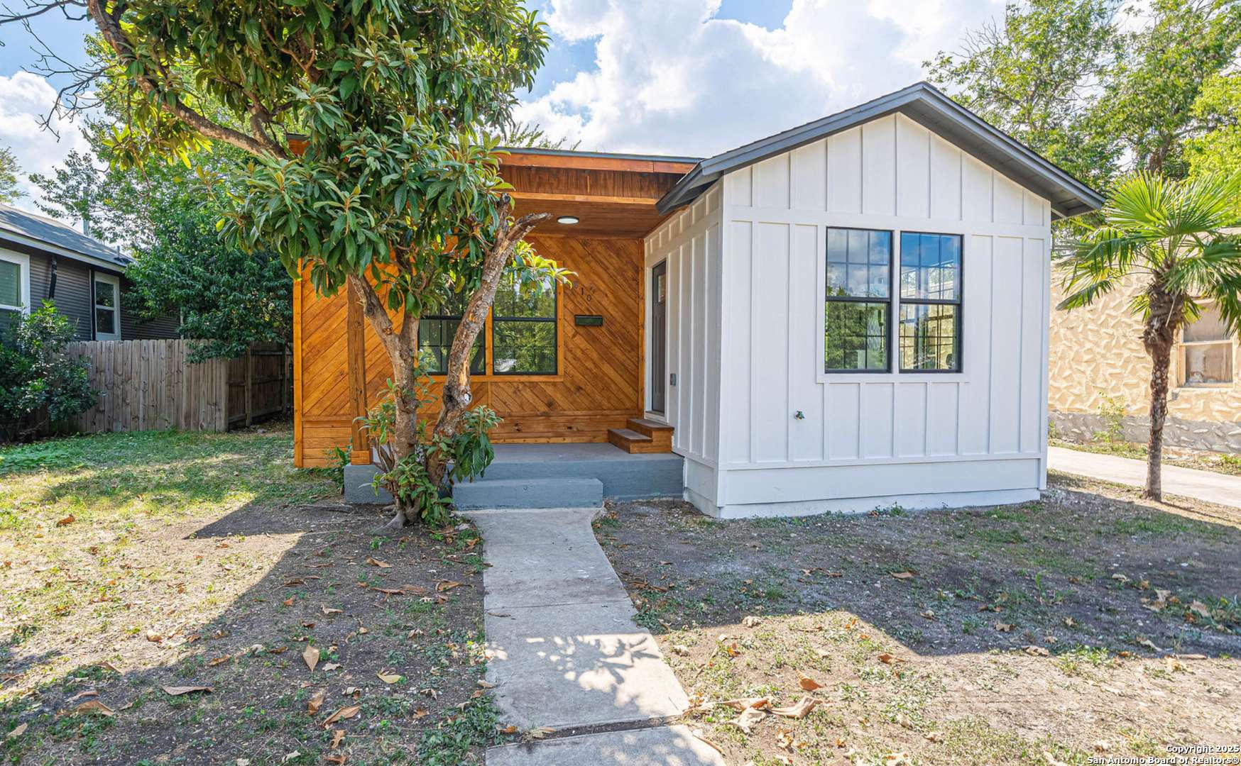 San Antonio, TX 78210,810 Avant Ave