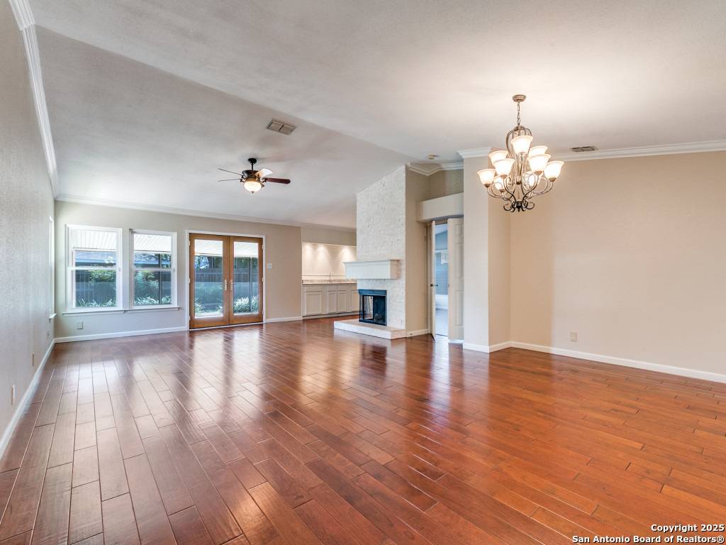 San Antonio, TX 78240,10326 Country Vista