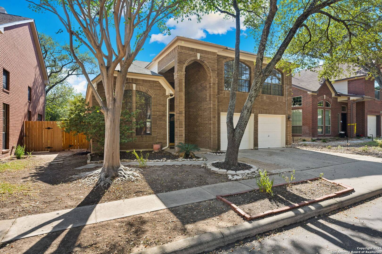 San Antonio, TX 78240,8910 Lost Woods