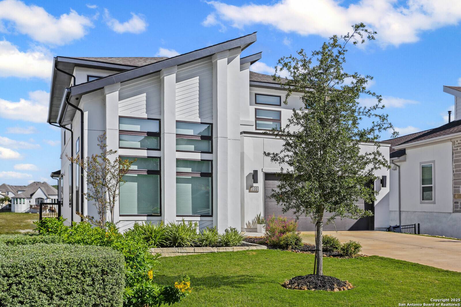 Boerne, TX 78006,330 Navarro