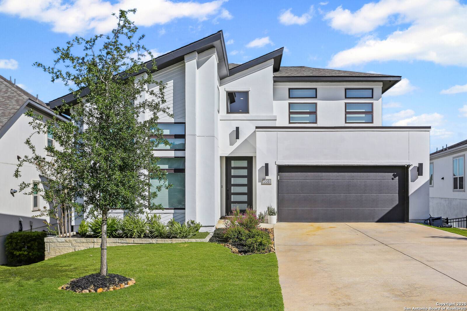 Boerne, TX 78006,330 Navarro