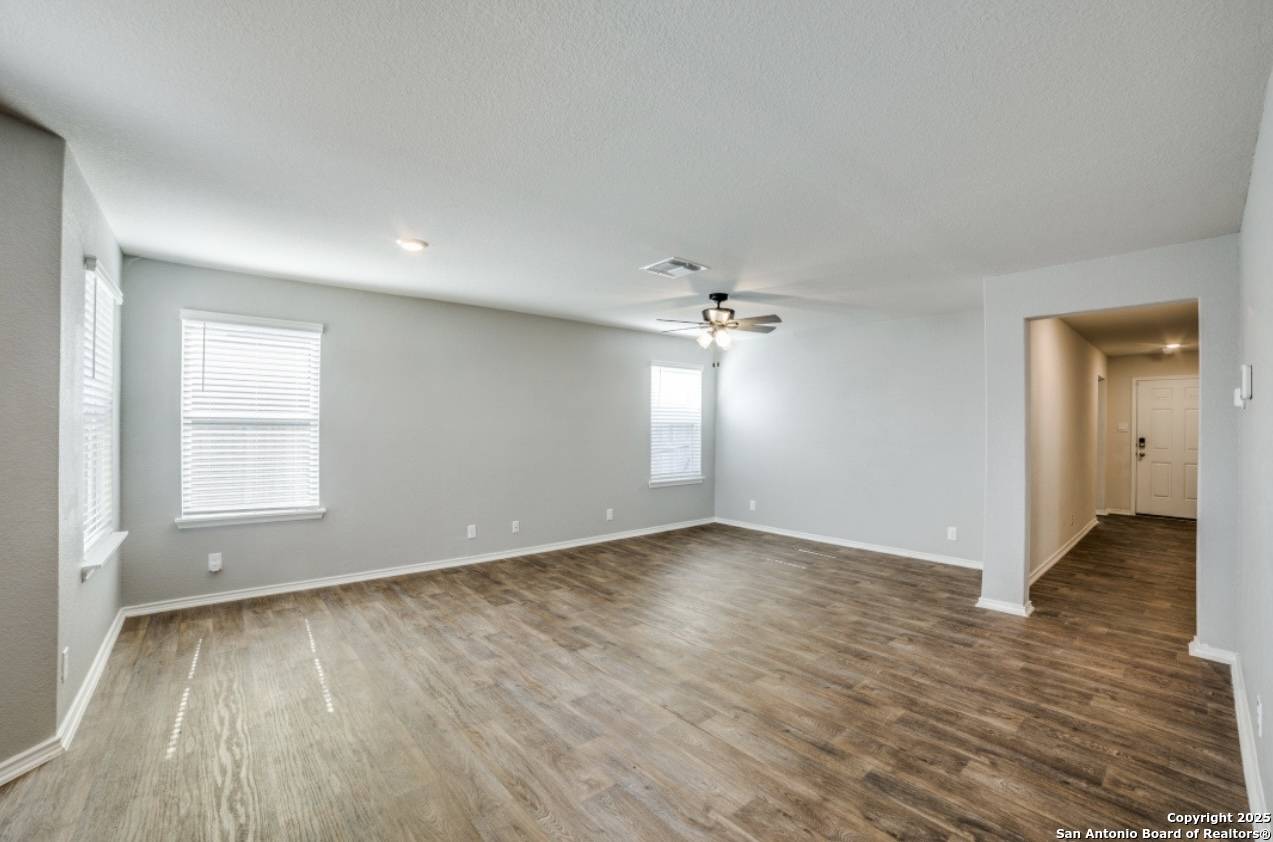 San Antonio, TX 78254,9514 Lowline