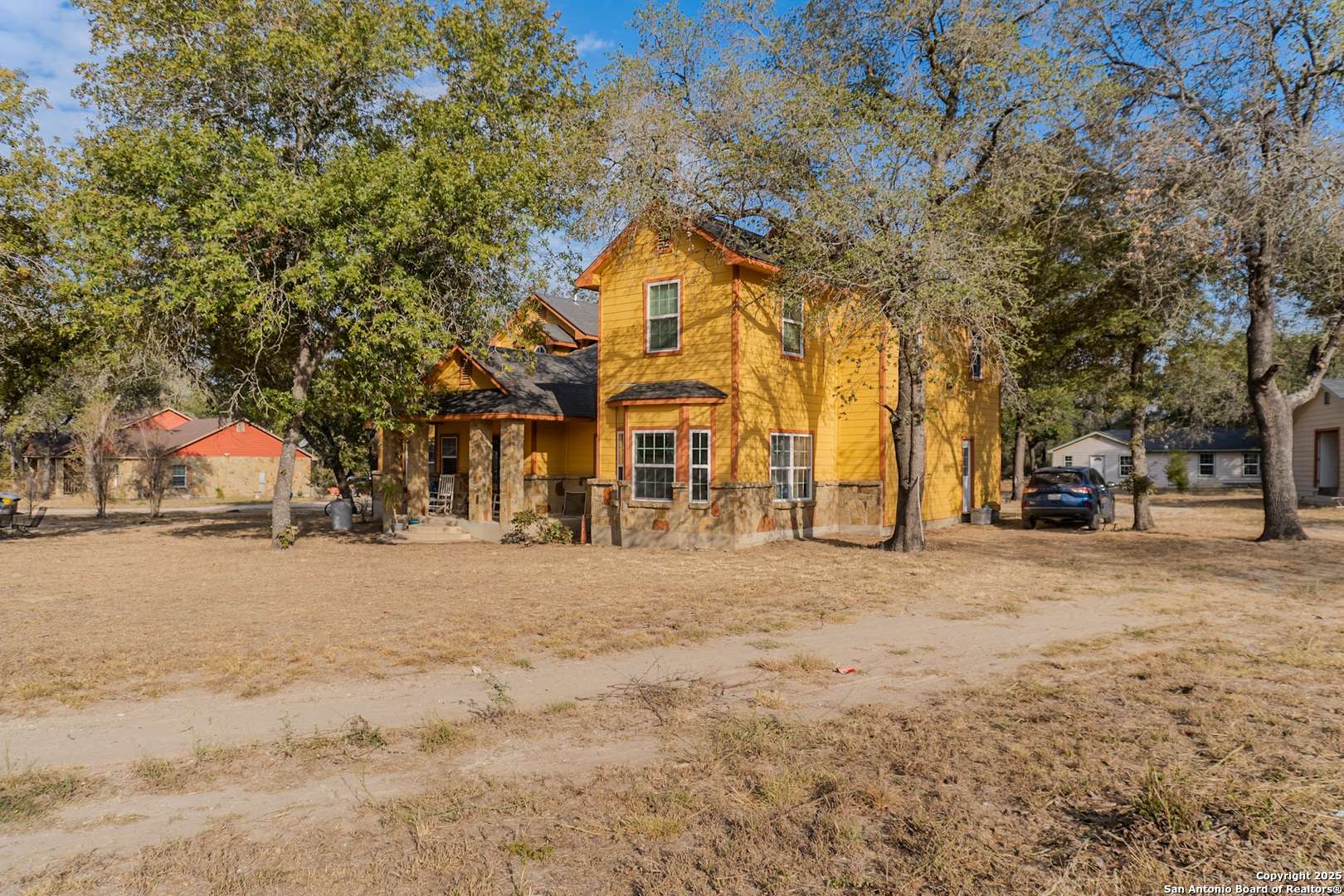 Somerset, TX 78069,102 road runner