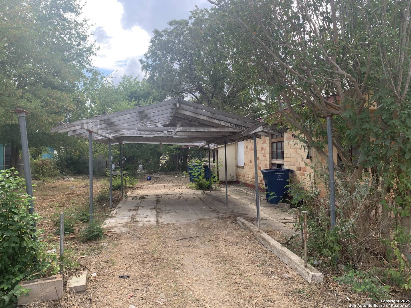 San Antonio, TX 78207,206 Mercedes