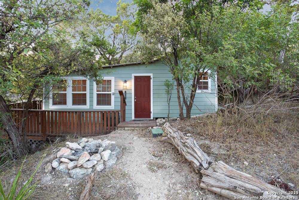 Lakehills, TX 78063,147 Choctaw Trail