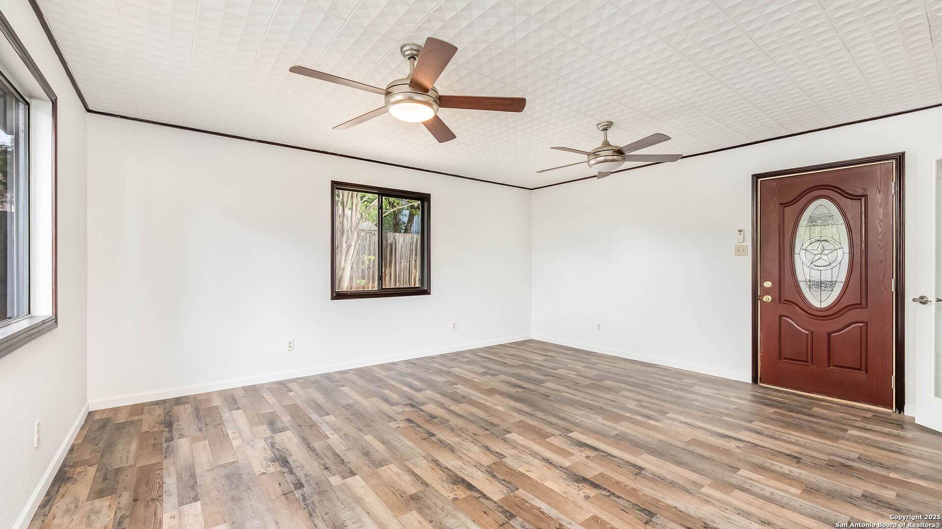 San Antonio, TX 78250,9347 Lands Point