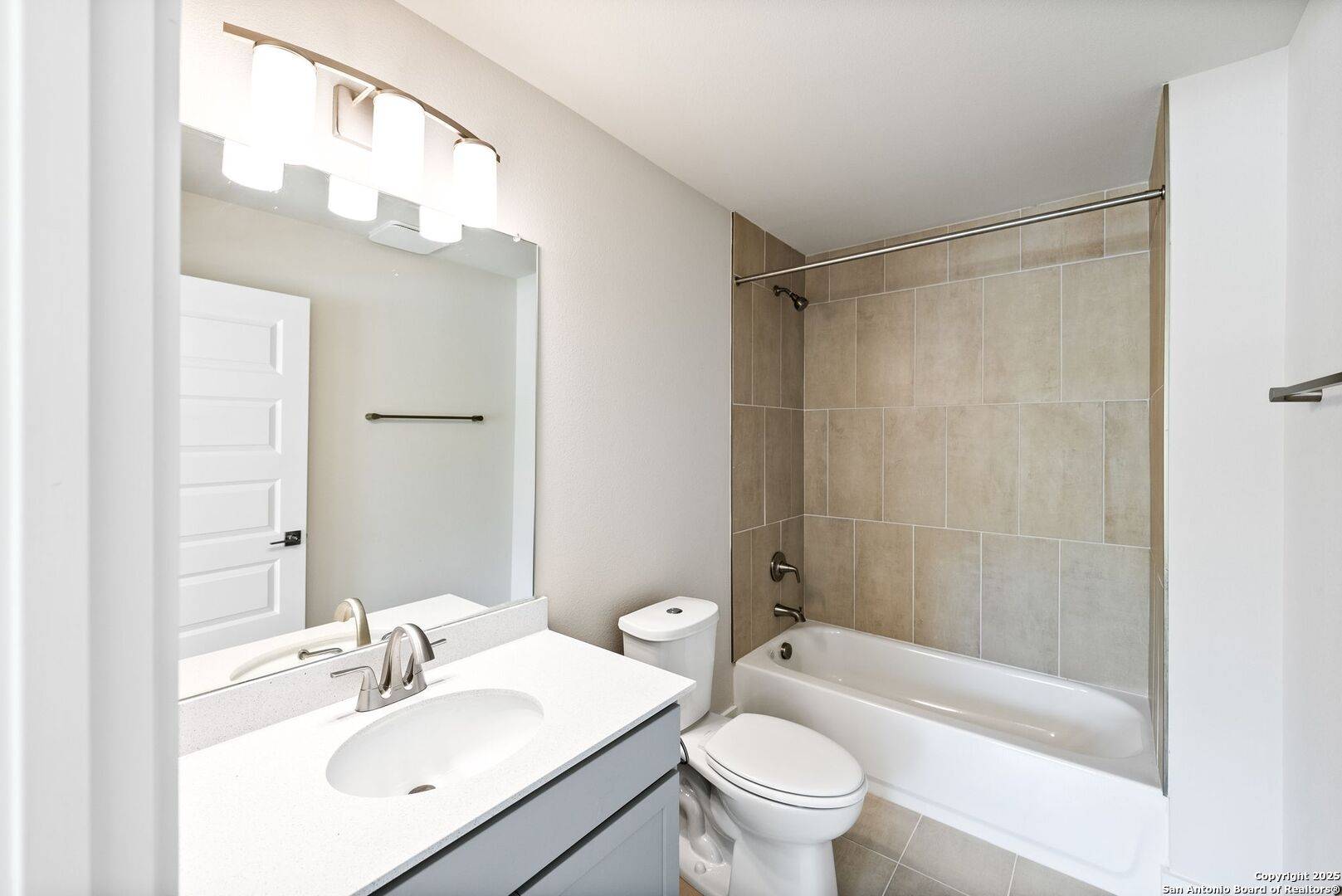 San Antonio, TX 78209,419 Ira Avenue UNIT 1101