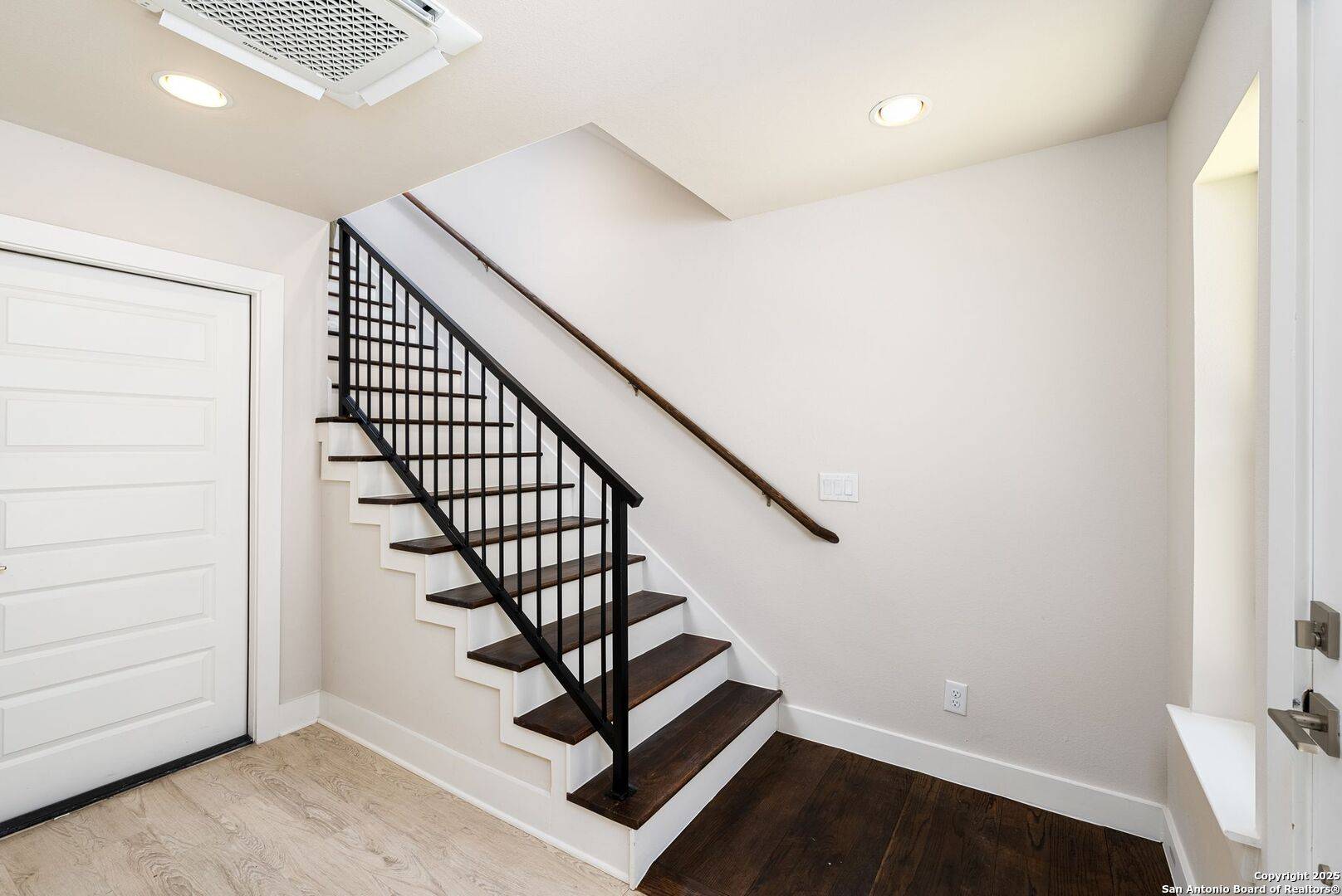 San Antonio, TX 78209,419 Ira Avenue UNIT 1102