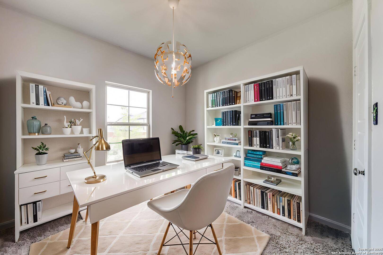 Converse, TX 78109,9014 Tennant Ln