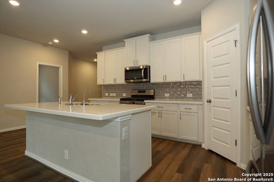 San Antonio, TX 78252,6619 Hoffman Plain