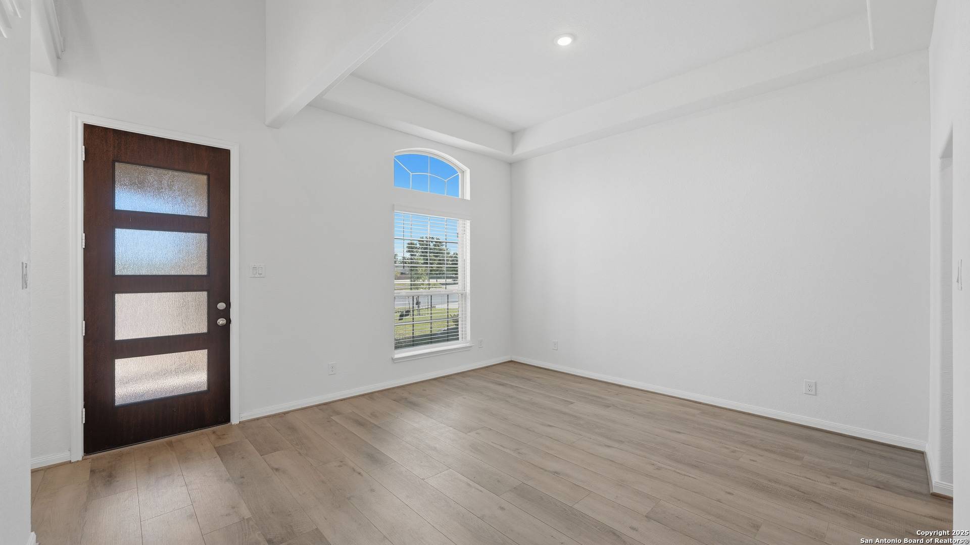 Schertz, TX 78154,10021 Mulhouse