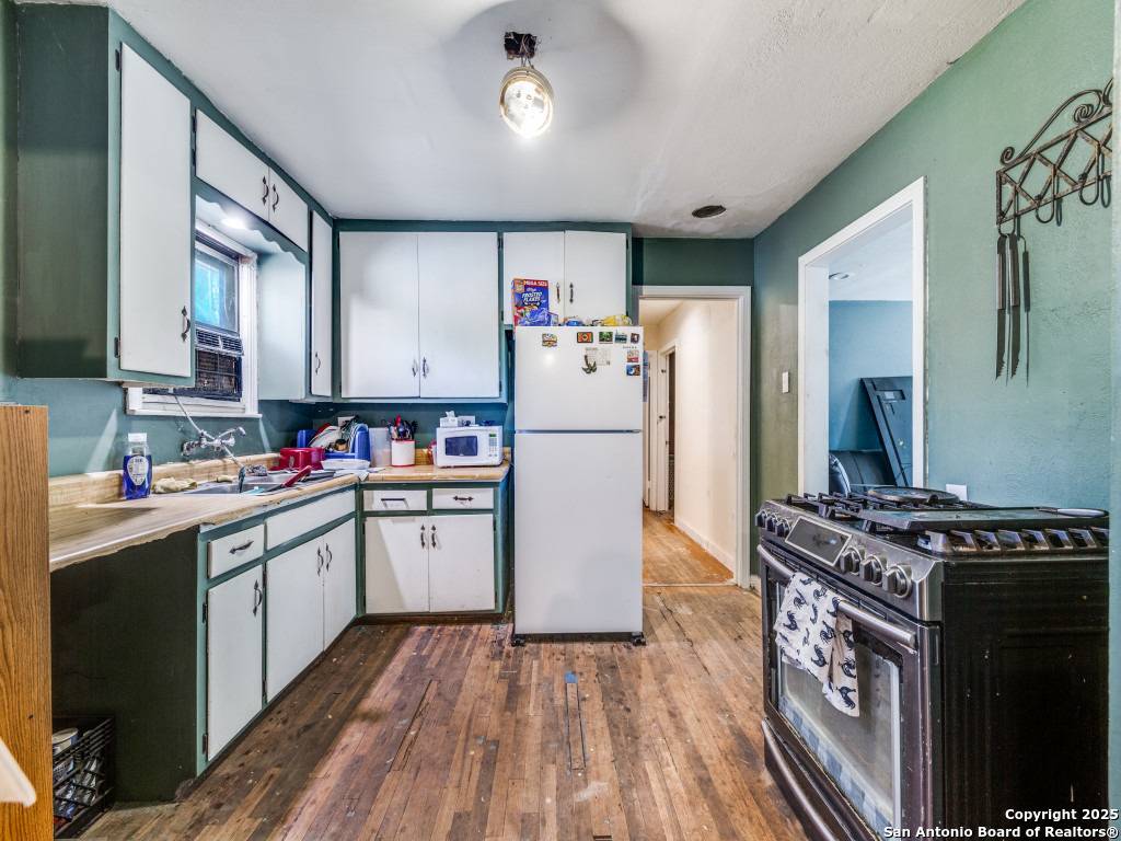 San Antonio, TX 78209,507 Byrnes