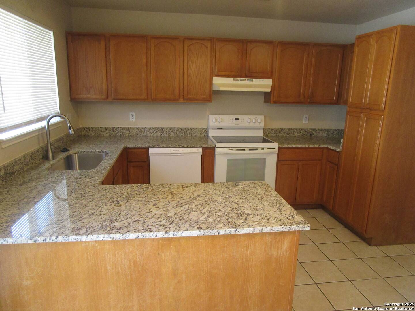 San Antonio, TX 78222,3530 Horizon Lake