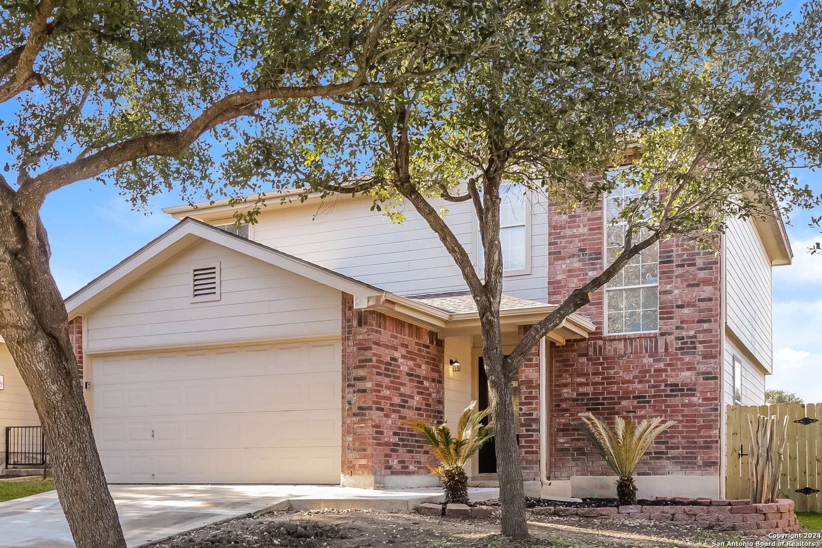 San Antonio, TX 78223,3927 nuttall oak