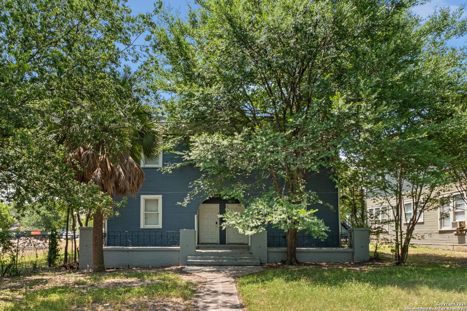 San Antonio, TX 78212,402 Dewey UNIT 102