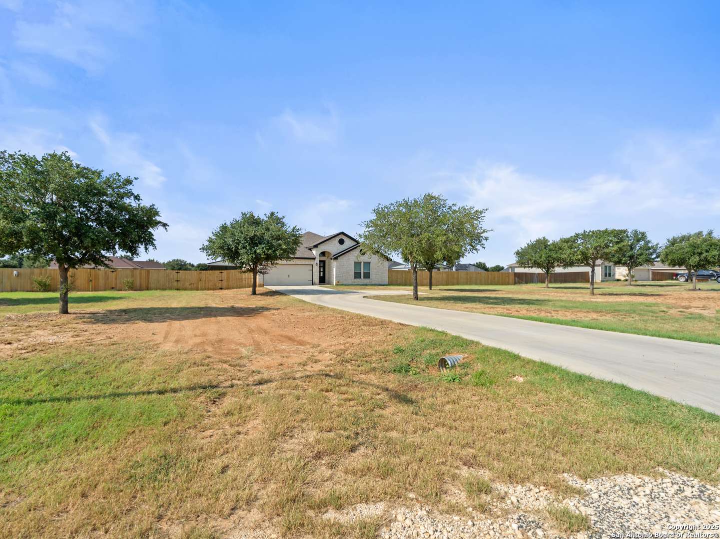 Lytle, TX 78052,132 medium meadow