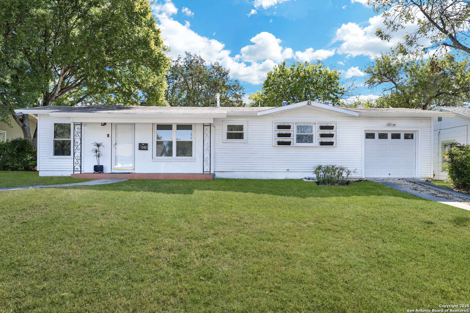 San Antonio, TX 78201,542 Williamsburg Place