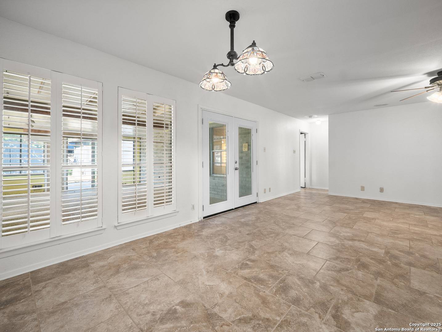 San Antonio, TX 78210,4007 meadowlark