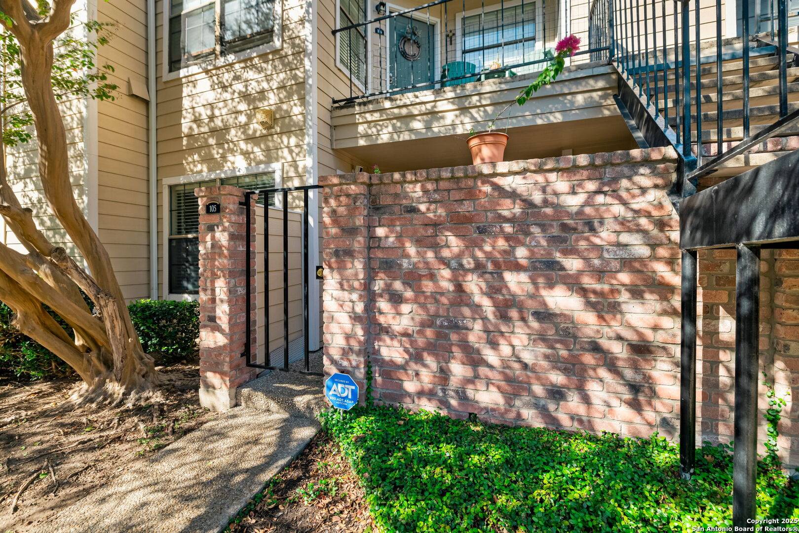 San Antonio, TX 78230,11610 Vance Jackson UNIT 105
